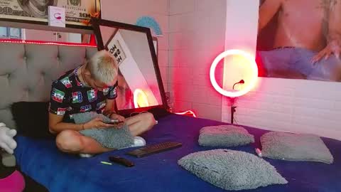 Mylu and Jack online show from December 9, 11:58 am