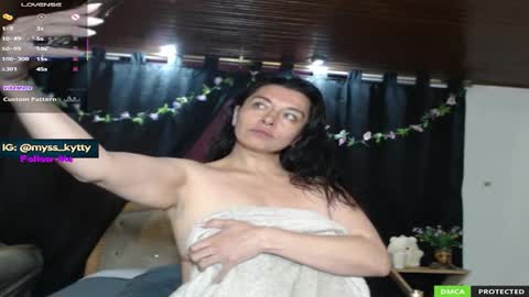 Snapshot of mysskytty chatting on September 11, 7:31 am MyssKytty online show from September 11, 7:31 am