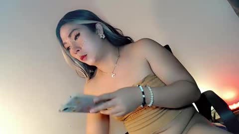 kimmy online show from February 6, 2:26 am