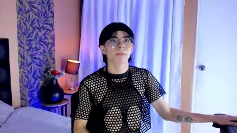 Snapshot of mysterius_boy chatting on September 19, 9:29 pm Marcus online show from September 19, 9:29 pm