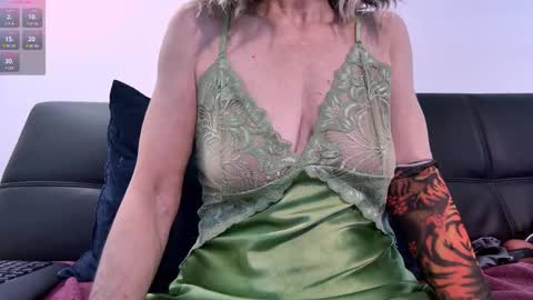 Snapshot of mystery_nymph_milf chatting on September 8, 2:27 pm Mystery Nymph Milf online show from September 8, 2:27 pm