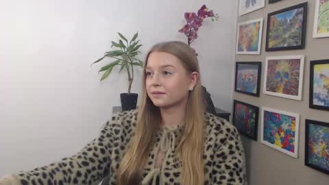 Erica online show from February 6, 10:36 am
