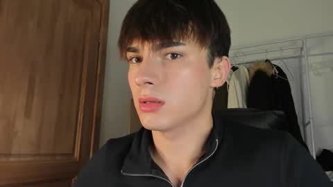 Evan Brown online show from October 19, 9:52 pm