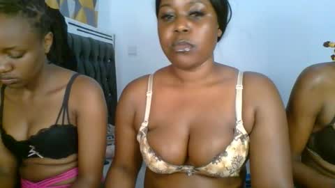 mystic_saucy online show from October 11, 7:17 pm