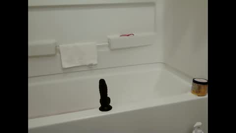 MysticLynn online show from January 10, 7:25 am