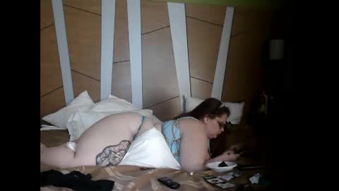 MysticLynn online show from February 20, 6:17 am