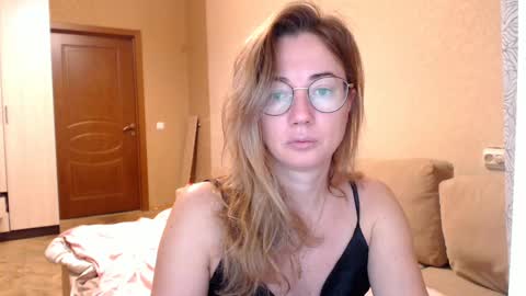 Maya online show from February 27, 4:02 am