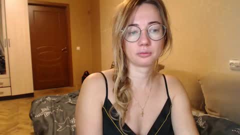 Maya online show from December 28, 3:37 am