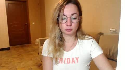 Maya online show from January 6, 5:06 pm