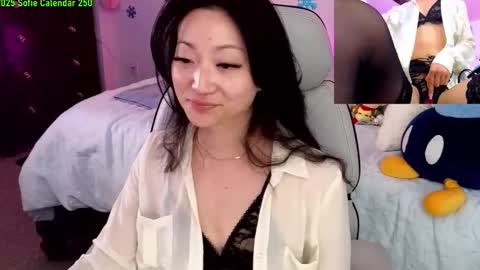 Snapshot of mysweetsofie1 chatting on February 2, 1:45 am MySweetSofie online show from February 2, 1:45 am