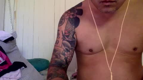 str8 dom alphaAsian Daddy type. sorry not bi or  curious but i dont judgediscrimenate. online show from February 2, 7:25 pm