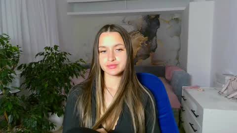 Eva online show from May 27, 7:55 pm