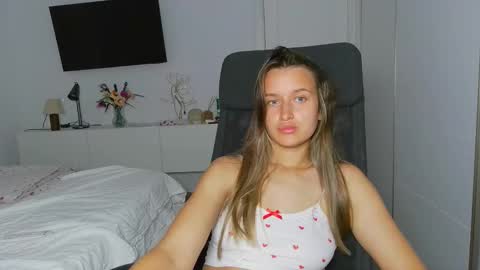 Eva online show from October 19, 6:12 pm