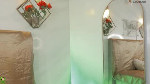 naamah_b online show from March 12, 2:32 pm