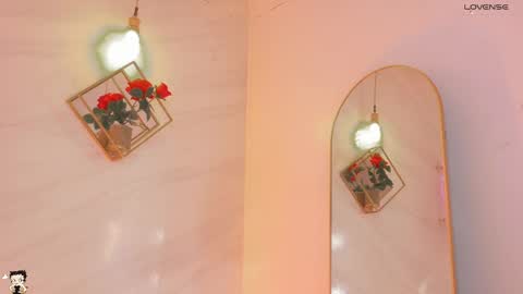 naamah_b online show from October 10, 3:18 pm