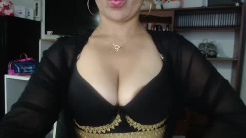 Nadia  online show from March 8, 6:54 am