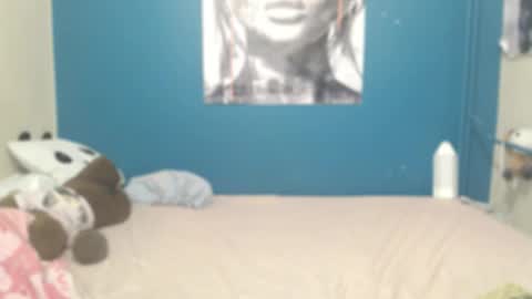 nadinnnea online show from September 23, 5:19 pm