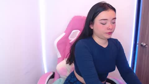 nahia cute     only   online show from December 19, 7:42 pm