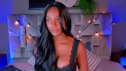  VICTORIA  online show from November 14, 8:22 pm