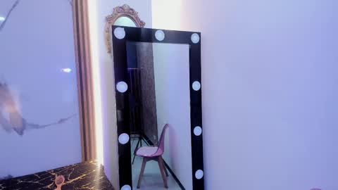 nahomii__doll online show from March 13, 10:57 pm