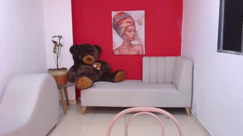 Snapshot of naia_sweetsex chatting on September 18, 8:35 pm naia_sweetsex online show from September 18, 8:35 pm