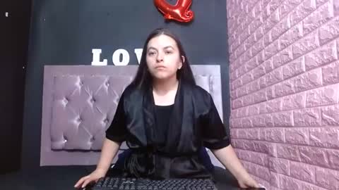 Naira Wood online show from March 9, 5:22 am