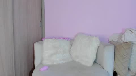      online show from March 5, 11:38 pm