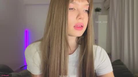 Snapshot of naive_love chatting on October 17, 6:23 pm Mia guest- Eva from DOUBLECUTIES online show from October 17, 6:23 pm
