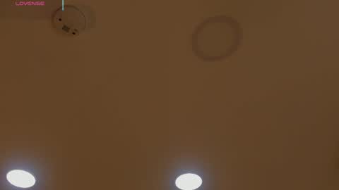 INSTAGRAM  m2221     online show from April 17, 10:06 am