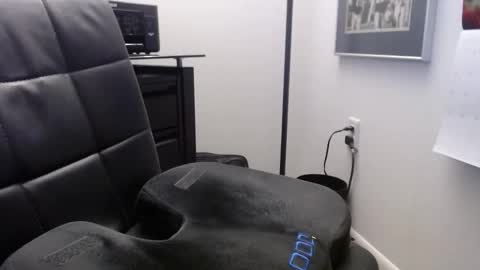 Naked Boy Toy online show from February 3, 12:29 am