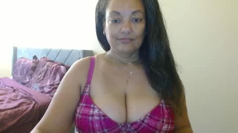 Nala Thickk online show from December 9, 3:44 pm