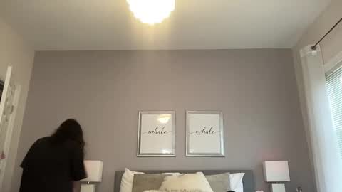 Nalani online show from January 17, 4:38 pm