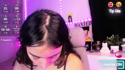 nami_white online show from November 7, 11:51 pm