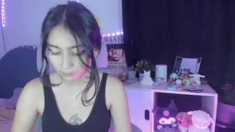 nami_white online show from October 1, 5:39 am