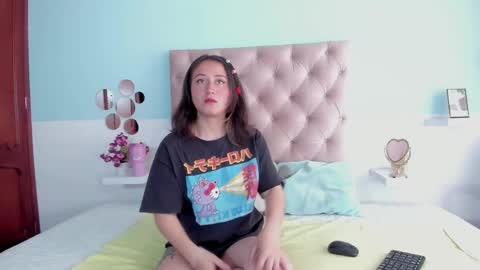 nana_s online show from November 17, 4:53 pm