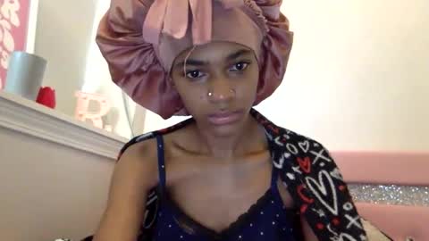 nanaonn online show from March 9, 3:16 pm