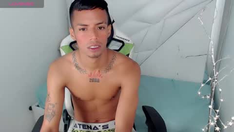 nando_col online show from November 11, 1:02 pm