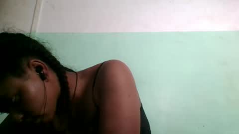 nandrianina416143 online show from March 28, 5:47 pm