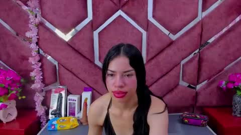 nanis james21 online show from October 26, 4:24 am