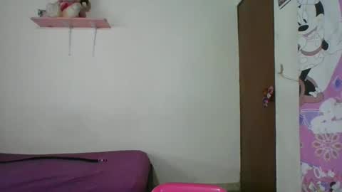 Mia online show from December 22, 1:34 am