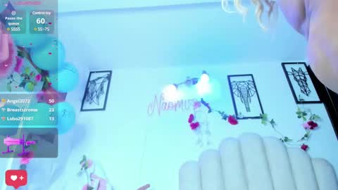 Snapshot of naomiasha_ chatting on March 6, 2:30 am online show from March 6, 2:30 am