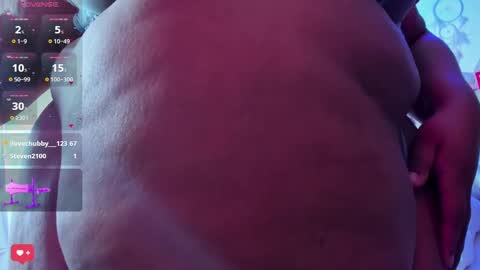 Snapshot of naomiasha_ chatting on February 16, 11:59 pm online show from February 16, 11:59 pm