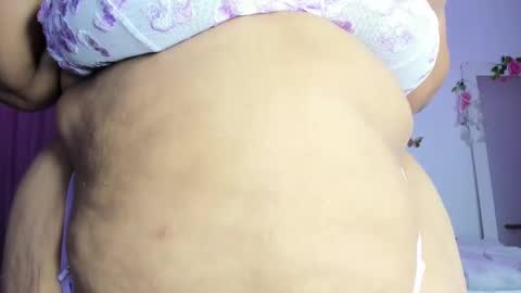 Snapshot of naomiasha_ chatting on September 19, 2:59 am online show from September 19, 2:59 am