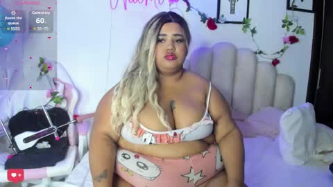 Snapshot of naomiasha_ chatting on March 5, 11:27 pm online show from March 5, 11:27 pm