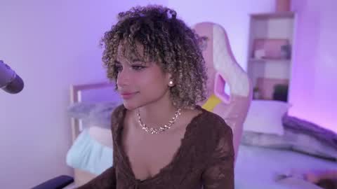 naomidawson online show from March 12, 12:36 am