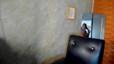 naomii_moore online show from March 10, 8:45 pm