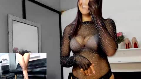 naomii_moore online show from February 3, 7:42 pm