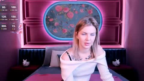 Naomi online show from October 9, 7:30 pm