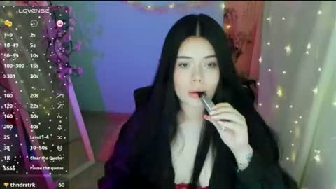 Naomi online show from June 16, 7:01 am