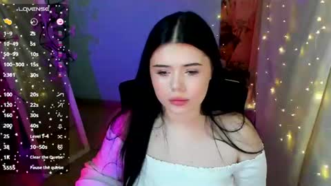Naomi online show from June 26, 9:04 am
